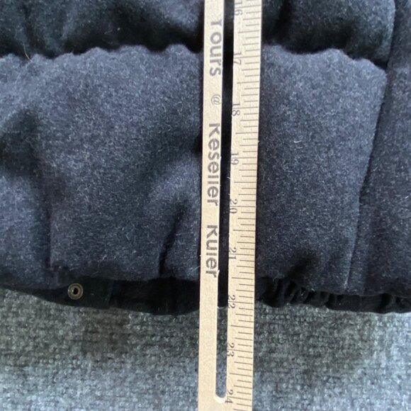 Gap Vest Womens XS Gray Puffer Down-Filled Wool-Blend Full Zip with Snap Preppy - Picture 10 of 13